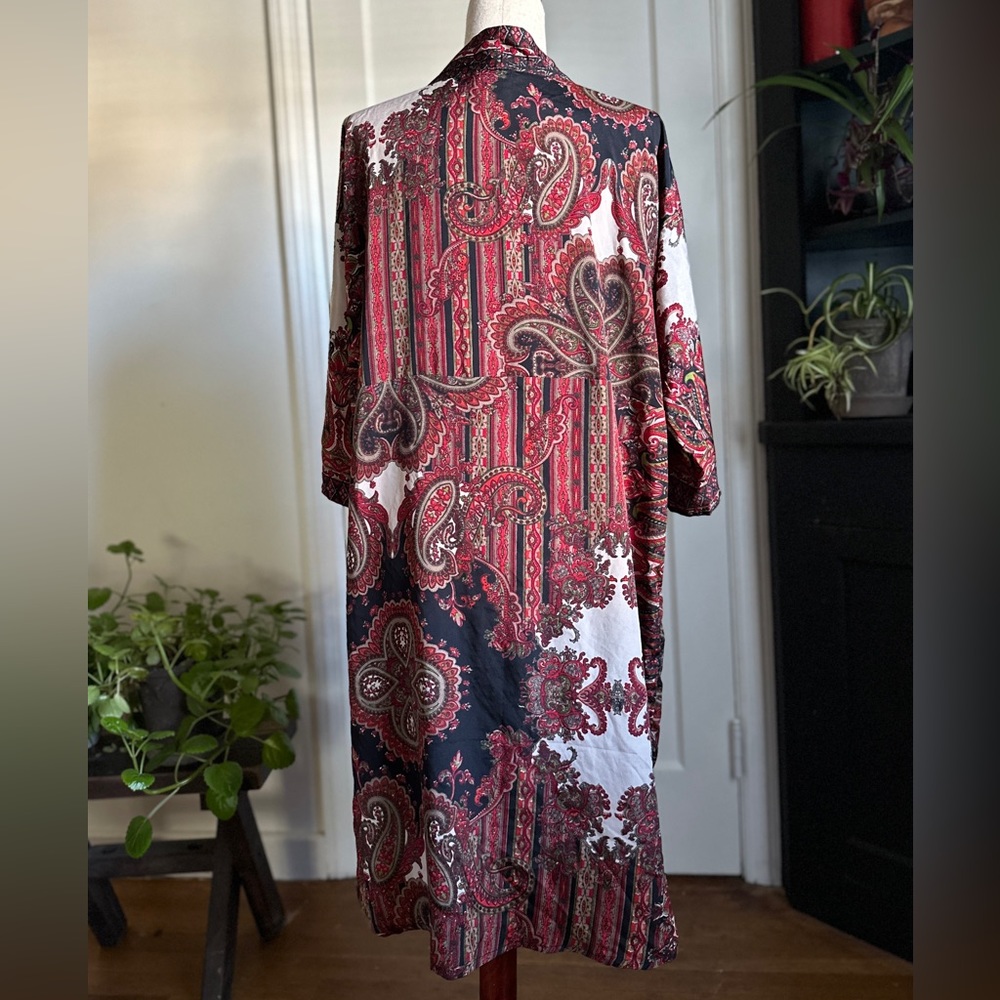 Earthbound Trading Co. Kimono Robe - Picture 4 of 8